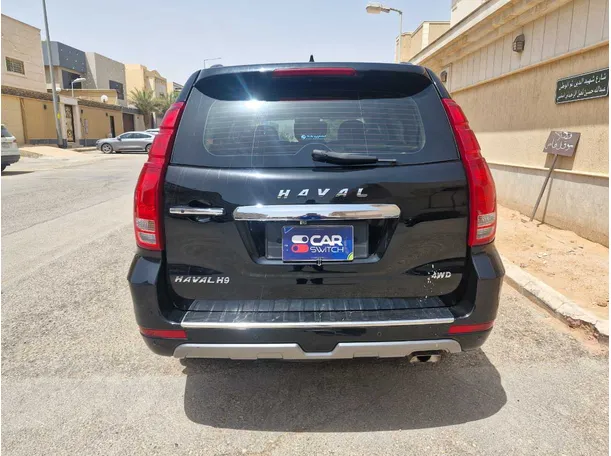 Car image 6