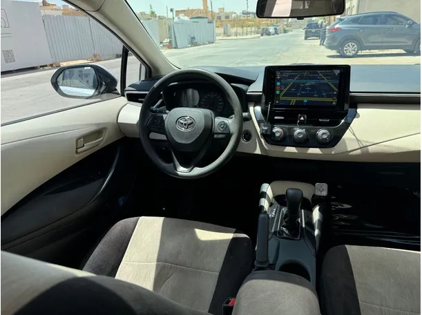 Car image 18