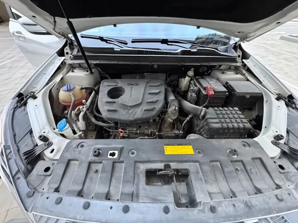 Car image 26