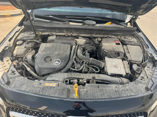 Car image 22