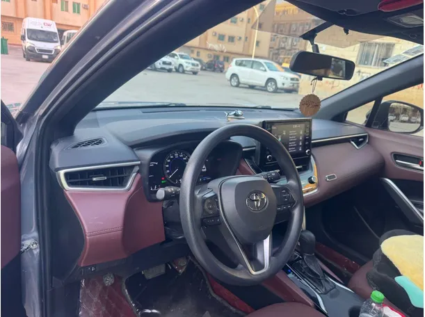 Car image 11