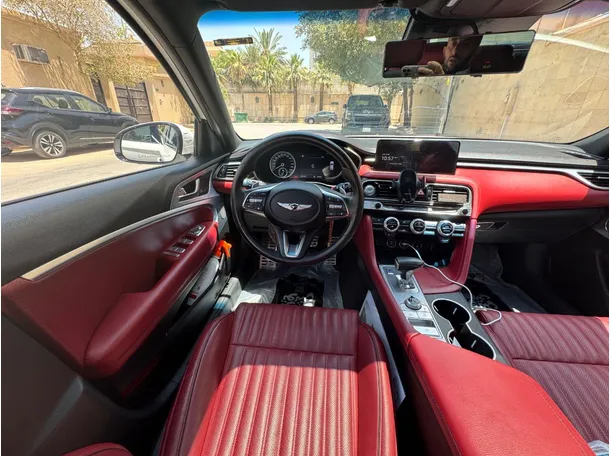 Car image 17