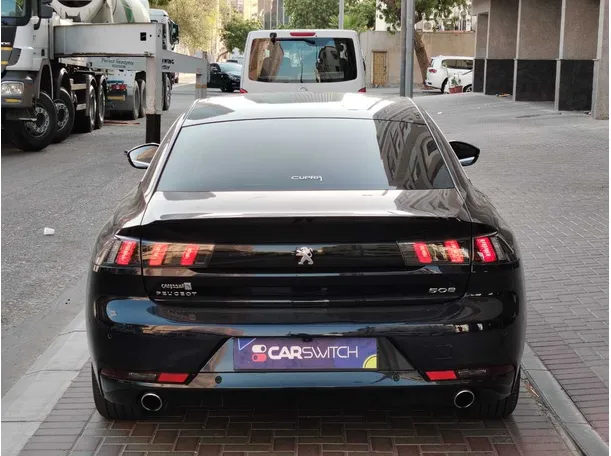 Car image 6