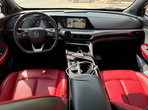 Car image 15