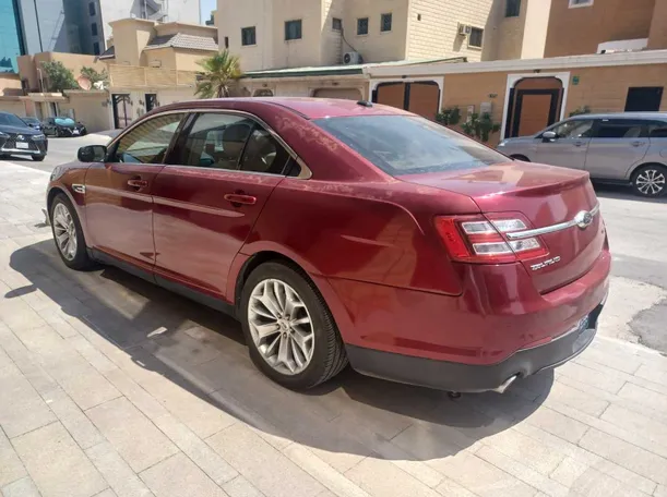 Car image 7