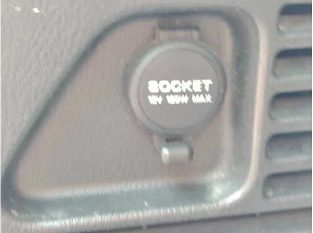 Car image 28