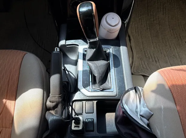 Car image 19