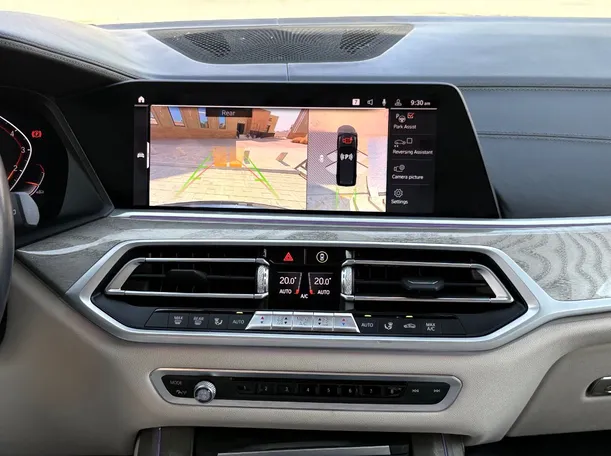 Car image 20