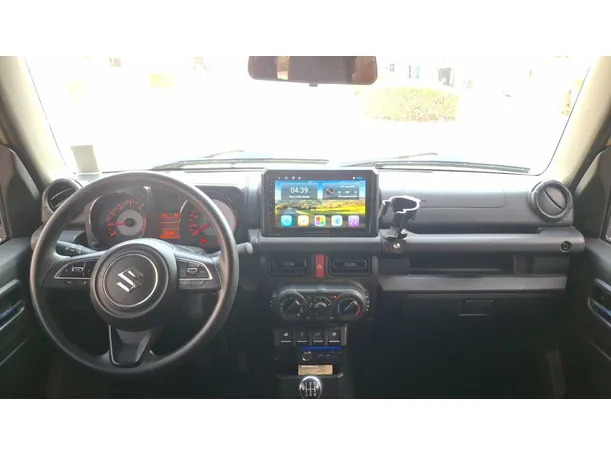 Car image 14