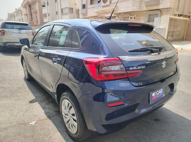 Car image 7