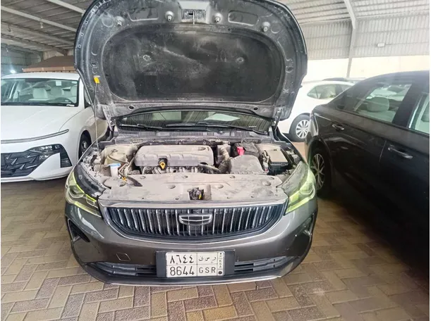 Car image 25