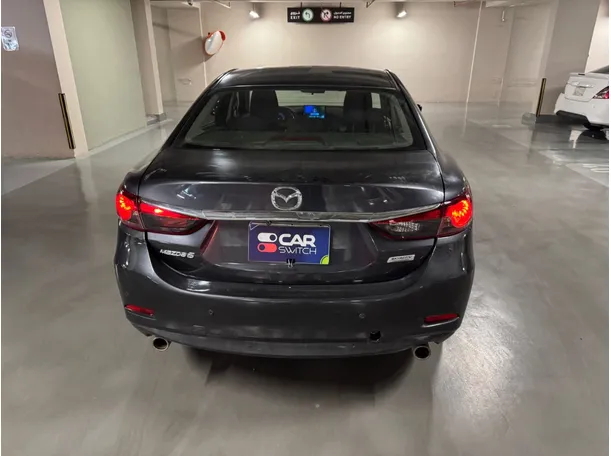 Car image 6