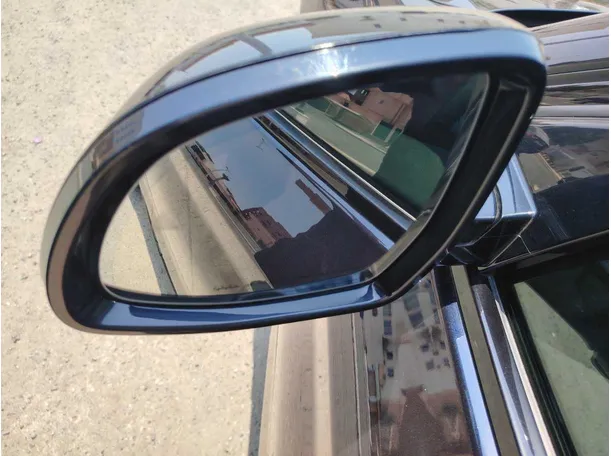 Car image 35