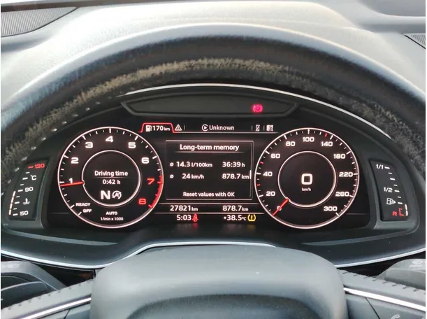Car image 28