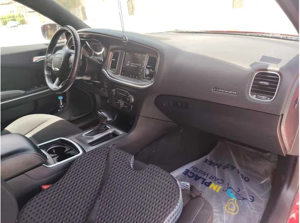 Car image 28