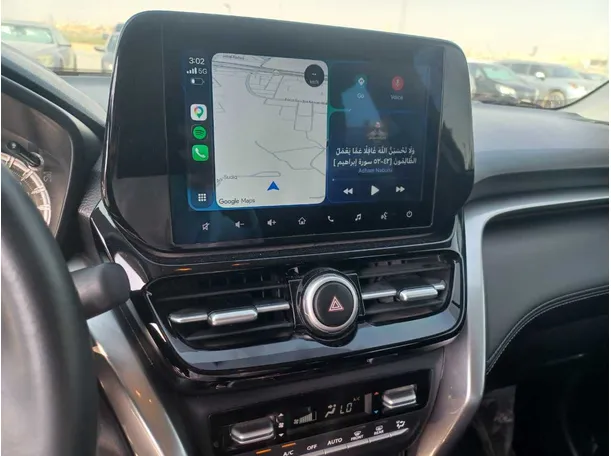 Car image 18