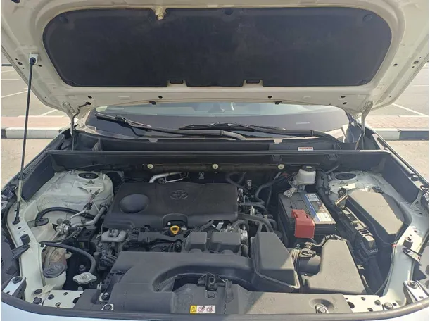 Car image 23