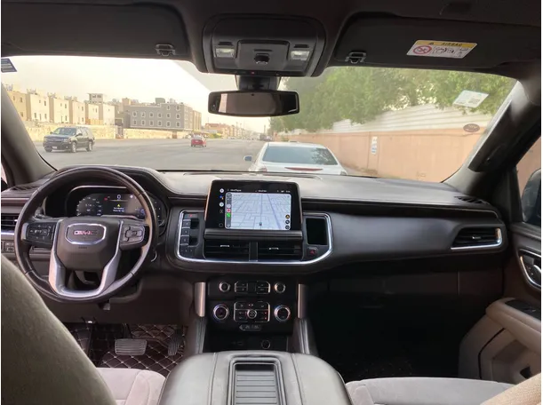 Car image 25