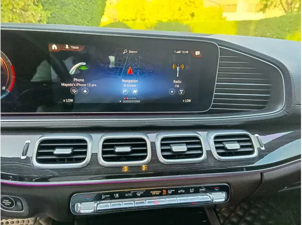 Car image 27