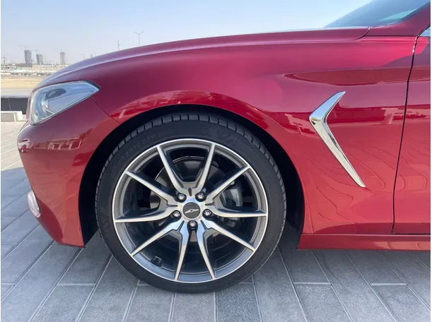 Car image 8