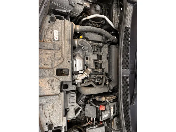 Car image 29