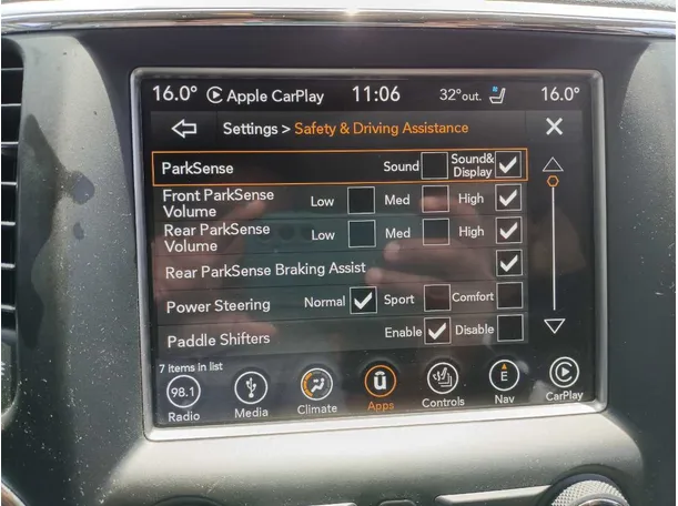 Car image 24