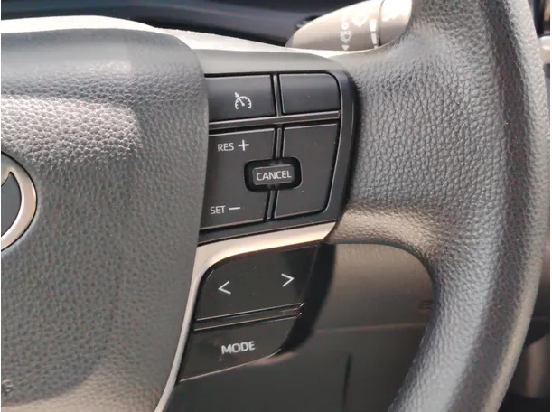 Car image 28