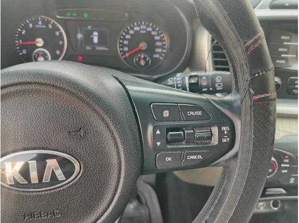 Car image 38
