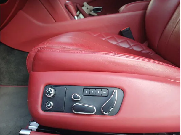 Car image 22