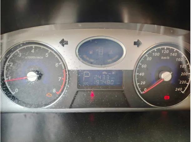 Car image 30