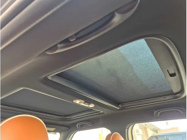 Car image 29