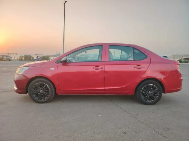 Car image 8