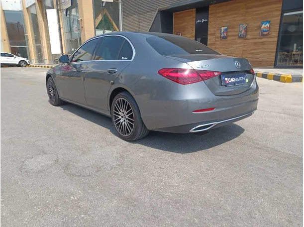 Car image 7