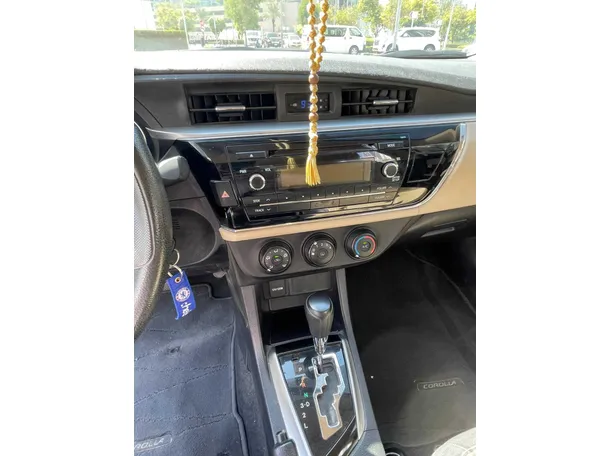 Car image 24