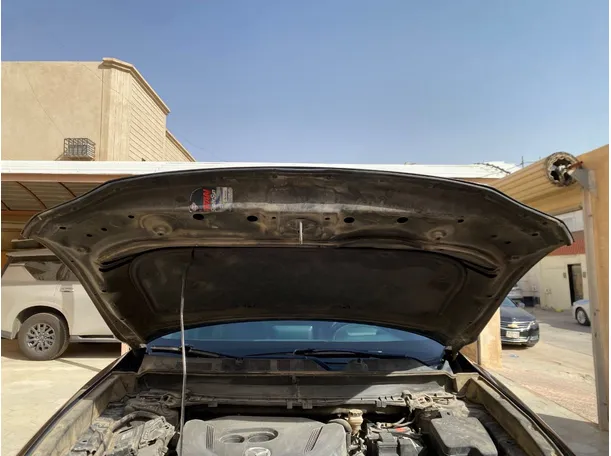 Car image 30