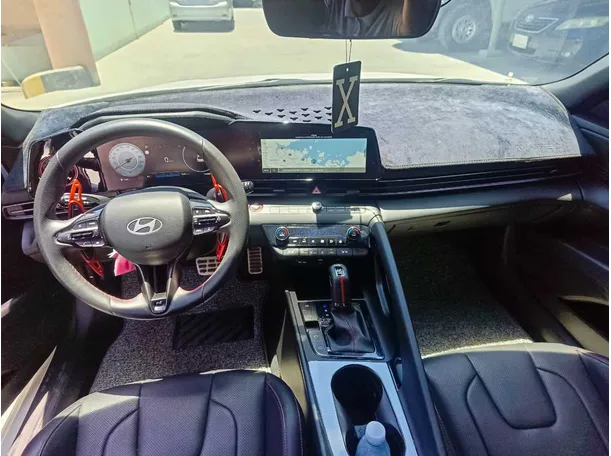 Car image 22