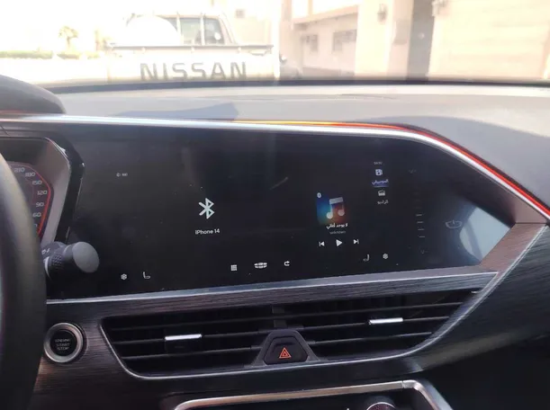 Car image 17