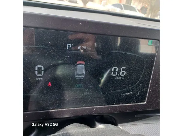 Car image 22