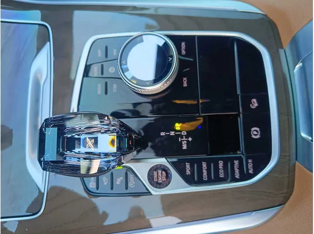 Car image 23