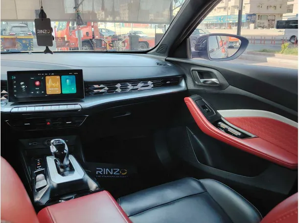 Car image 28