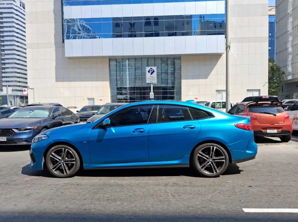Car image 8