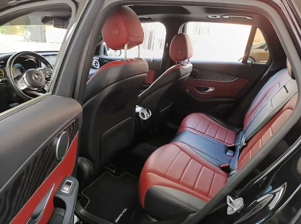 Car image 13