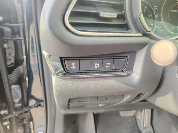 Car image 38