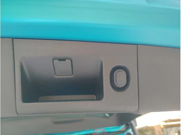 Car image 44