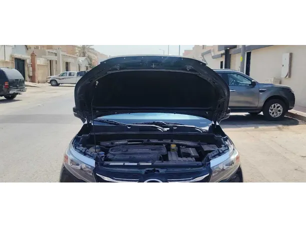 Car image 28