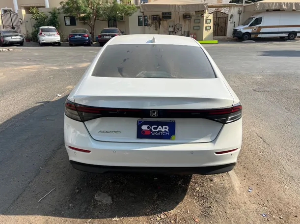 Car image 6