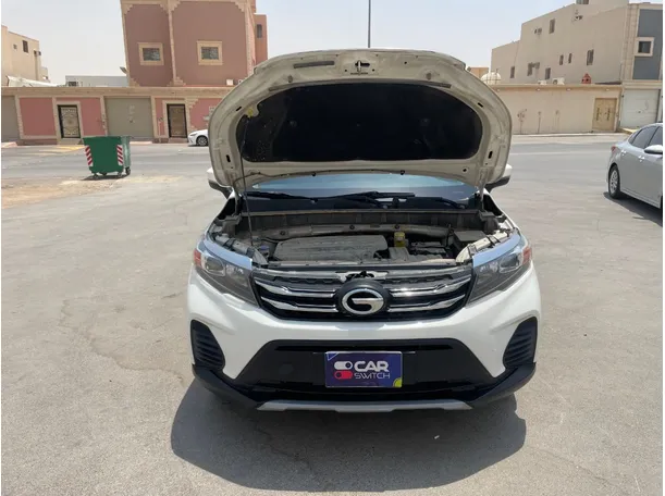 Car image 24