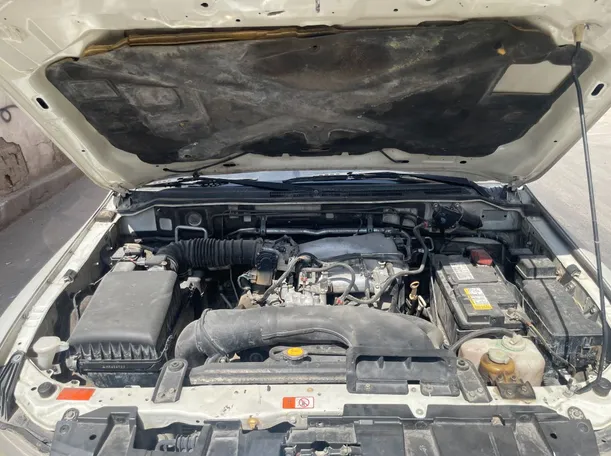 Car image 24