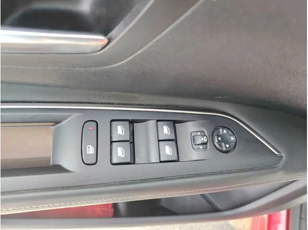 Car image 44
