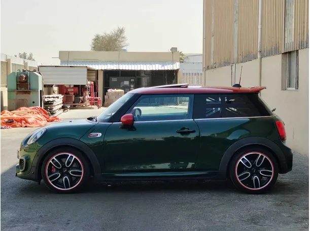 Car image 7